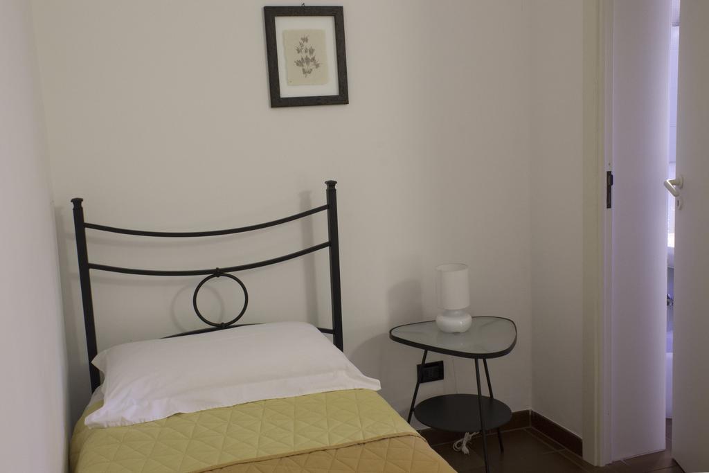 מונופולי Villa Apollonia B&B חדר תמונה