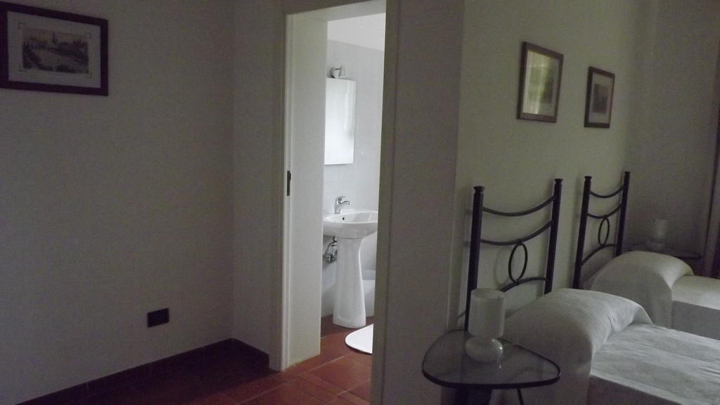 מונופולי Villa Apollonia B&B חדר תמונה